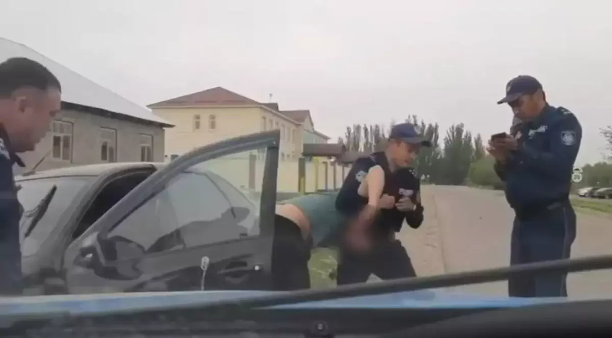 Кадры погони за водителем из Жамбылской области разлетелись по Сети