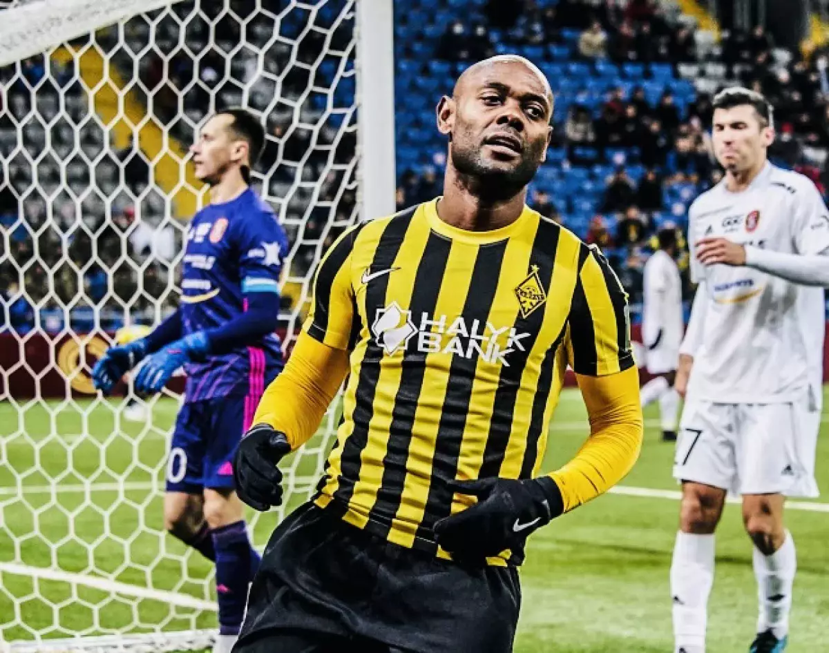 “Қайраттың” бұрынғы жұлдызы бапкерлікке бет бұрмақ