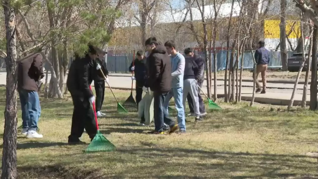 Общереспубликанский субботник прошёл в Астане