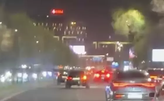 Алматыда әл-Фараби даңғылында көліктер жарысқан - видео