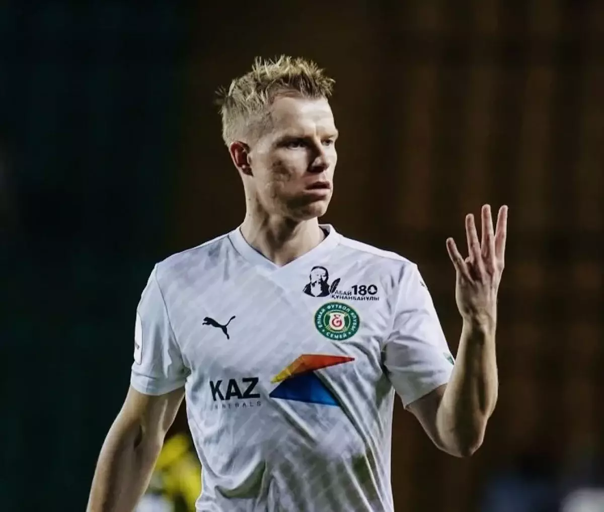 Беларусь футболшысының қосалқы құрамда қалып қоюының себебі неде?