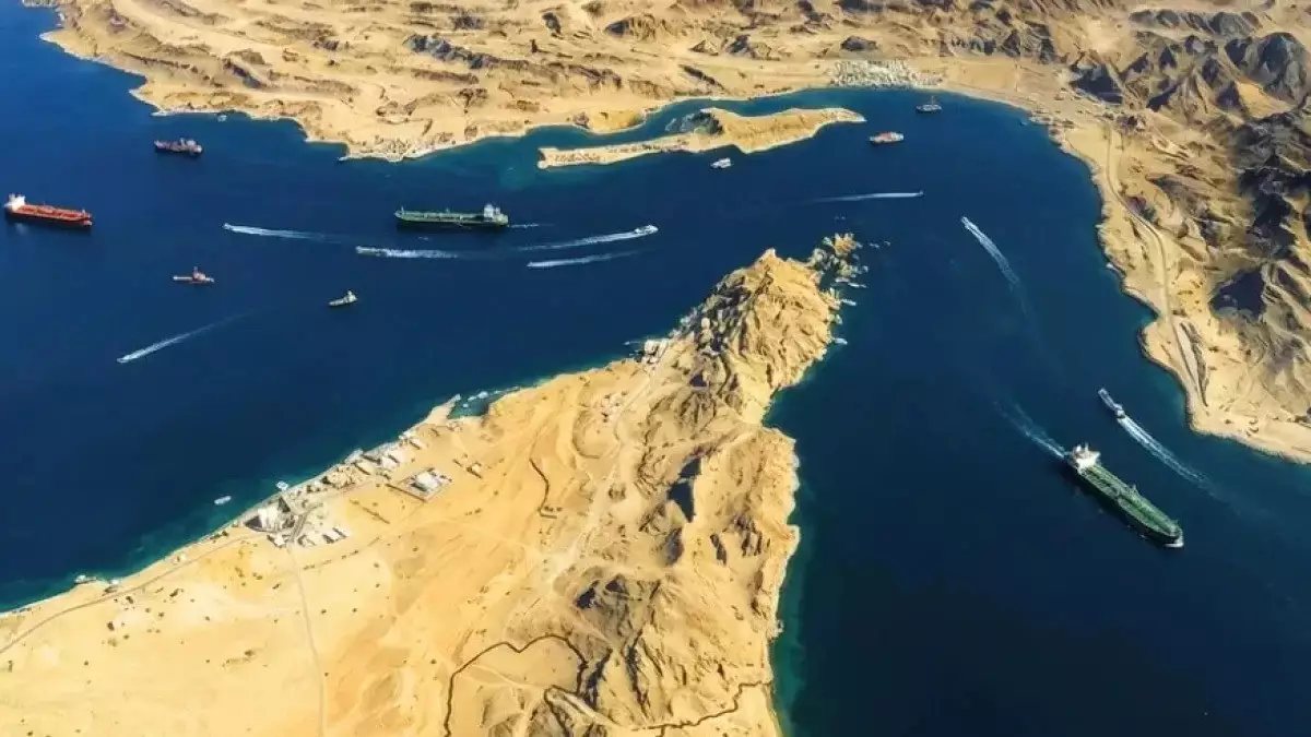 Иран Ормуз бұғазын қайта жапты: АҚШ-пен текетірес күшейіп барады