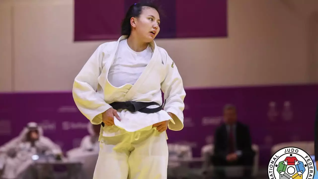 Қытайда өтіп жатқан Азия чемпионаты: Айдар Арапов пен Аруна Жангельдина қола медаль жеңіп алды