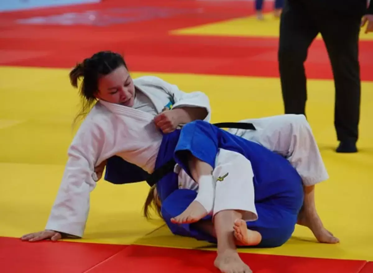 Дзюдоисты из Казахстана завоевали «серебро» чемпионата Азии в Китае