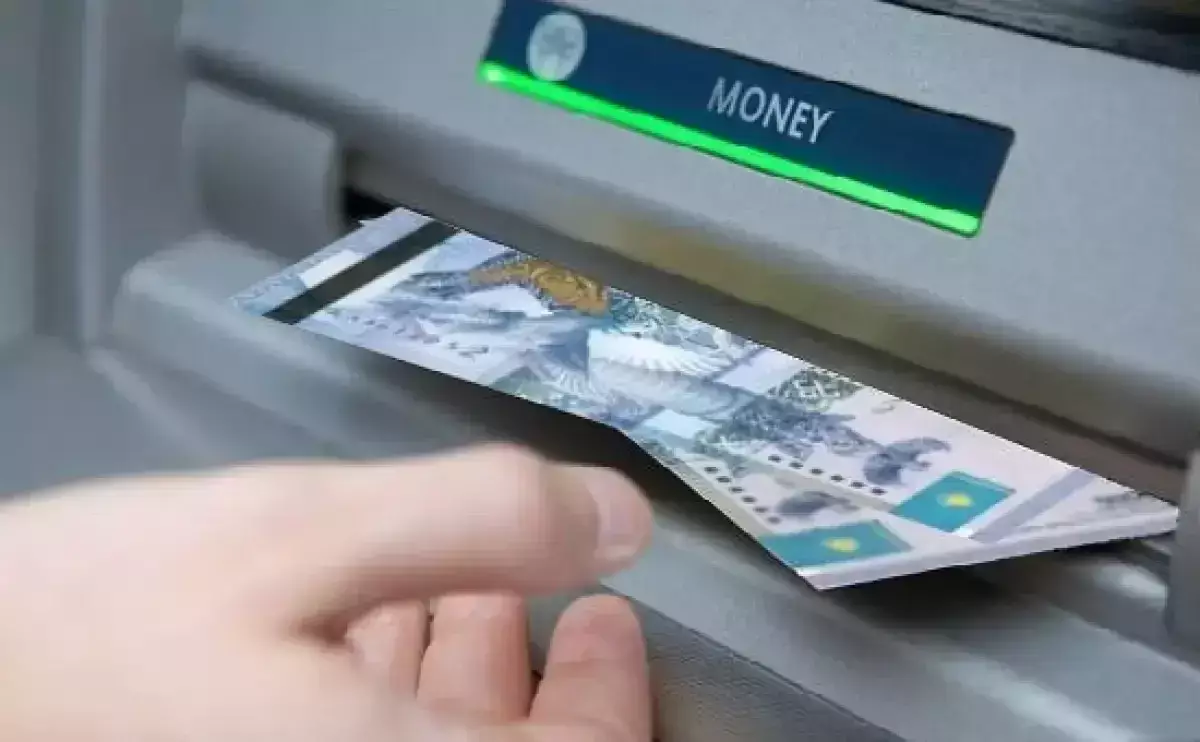 Минус 65 тысяч тенге за одну услугу: во сколько теперь обойдется помощь прохожему с обналичиванием в РК - новости на Lada.kz 19.04.2026