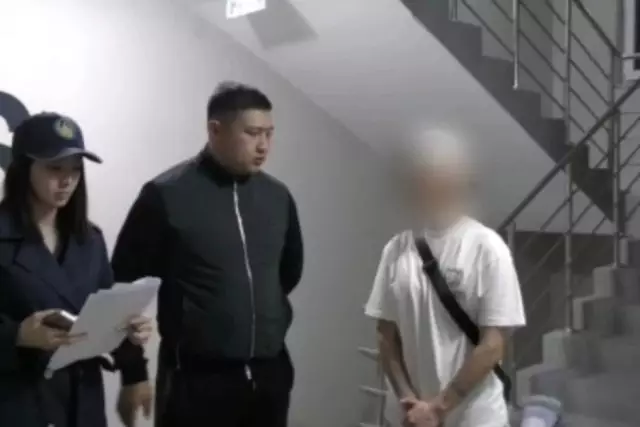 Өскеменде есірткі саудалаған курьер ұсталды