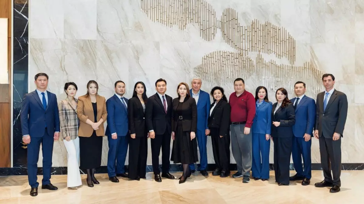 «Әділет» өзін Жаңа Конституцияның партиясы деп атады