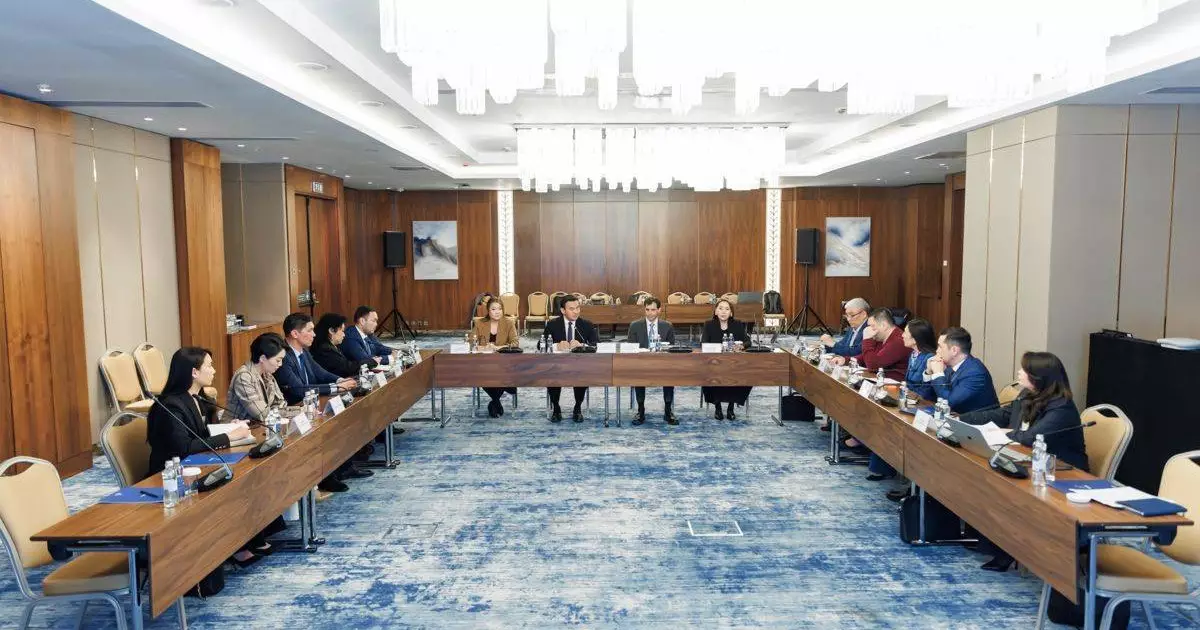  Зачем создали новую партию `Әділет` 