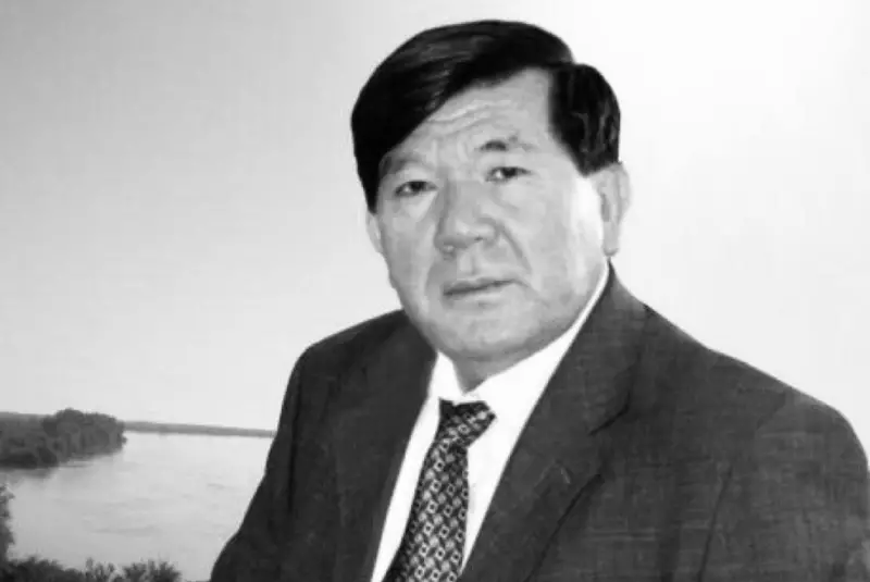 Умер Мухтар Шаханов