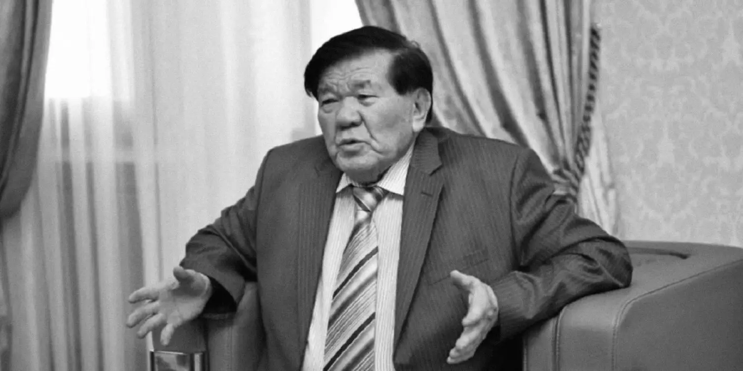 Қазақстанның халық жазушысы Мұхтар Шаханов өмірден өтті