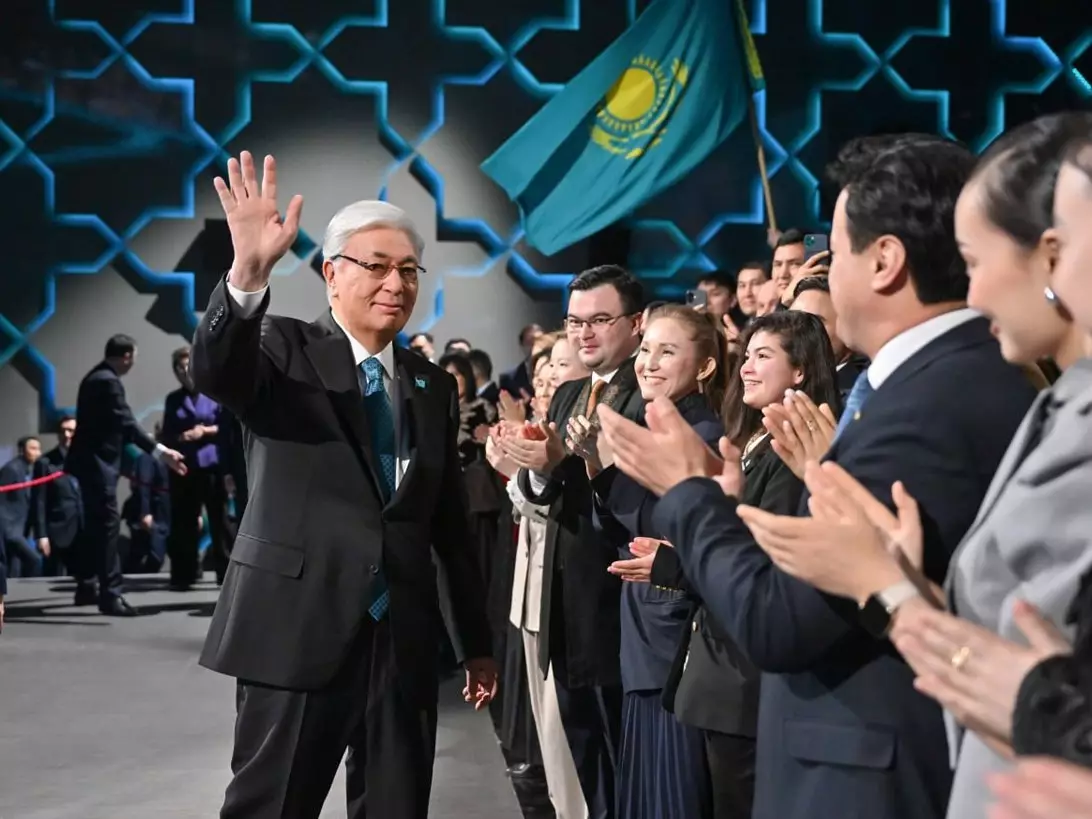 Парламент Казахстана официально переименован в Хуралдай.