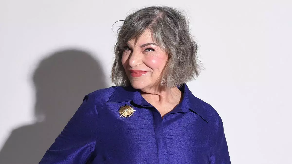 Звезда сериала "Факты жизни" рассказала о борьбе с раком после перерыва в соцсетях.