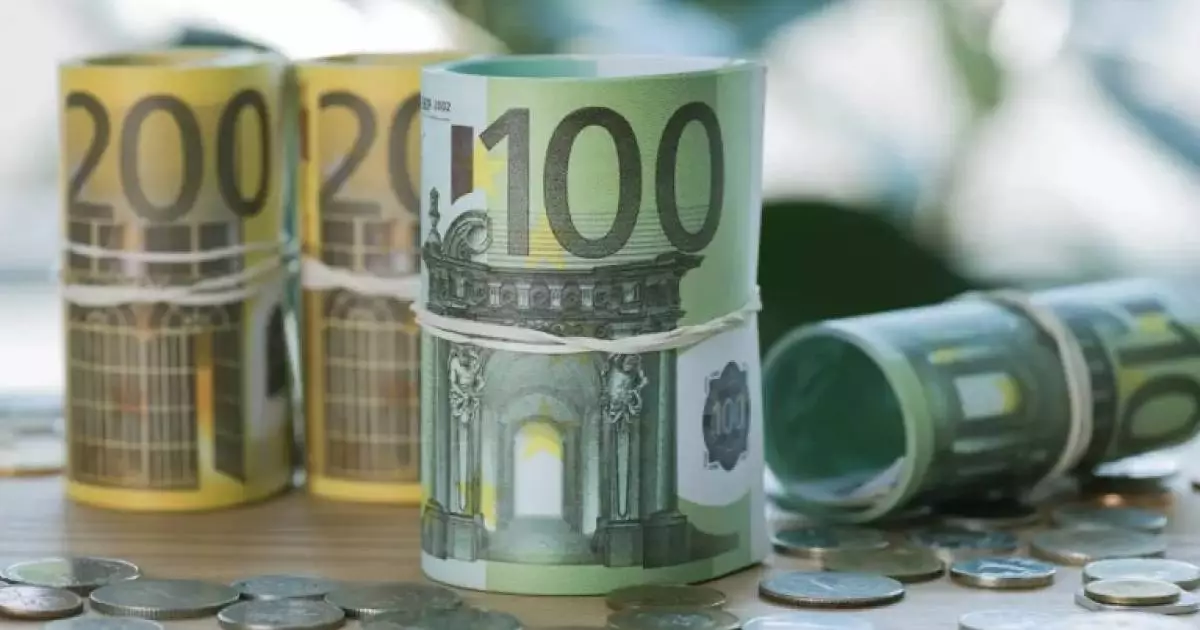  Бүгін шетел валютасы қаншадан саудаланып жатқаны белгілі болды 