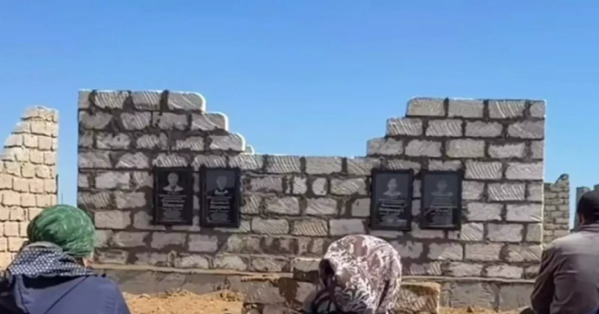  Жангелдин ауылында қаза тапқан отбасының бейітіне құлпытас қойылды 