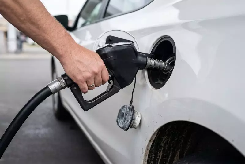 Российский след: из Казахстана снова вывозят бензин