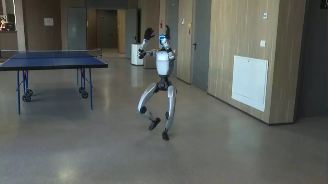 Астанада роботтар да қазақша ән айтып, би билейді