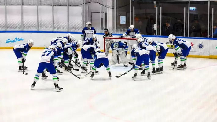 Узбекистан выиграл ЧМ по хоккею в дивизионе III B