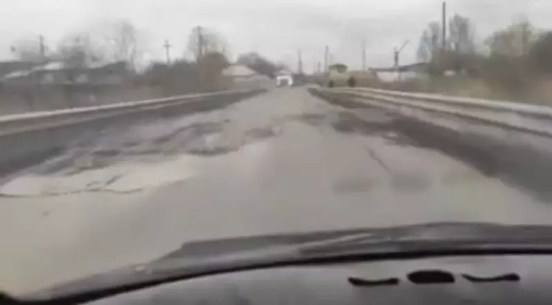 Семейдегі көпір ме, әлде кедергілер алаңы ма?