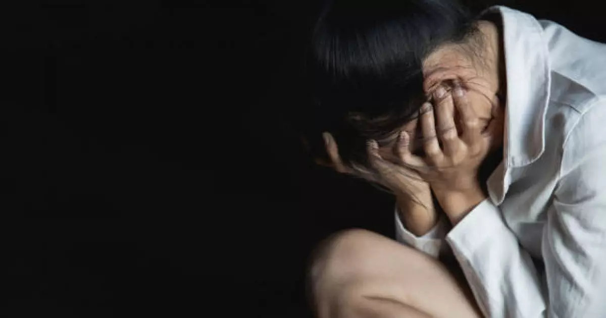   «Сені зорлағым келеді!»: мас ер адам көшеде жасөспірім қыздарға тиісті   