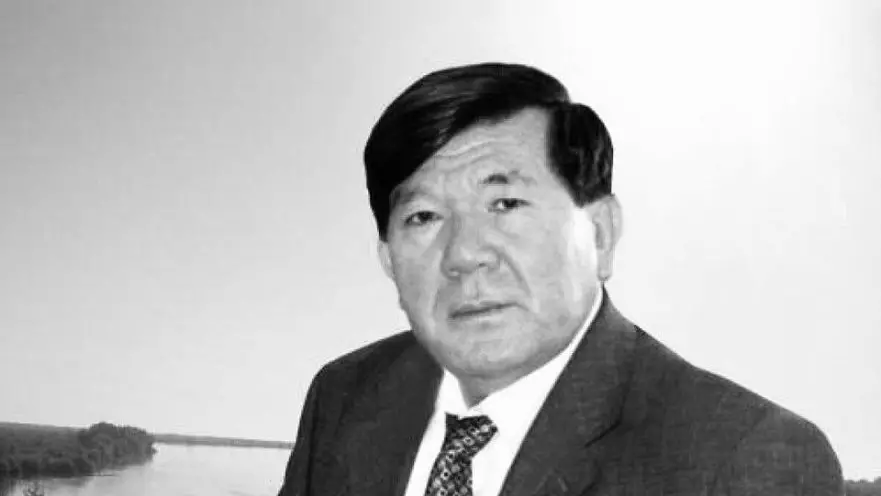 «Сізді қатты сағынатын боламыз…»: Мұхтар Шахановтың ғұмырлық жолы