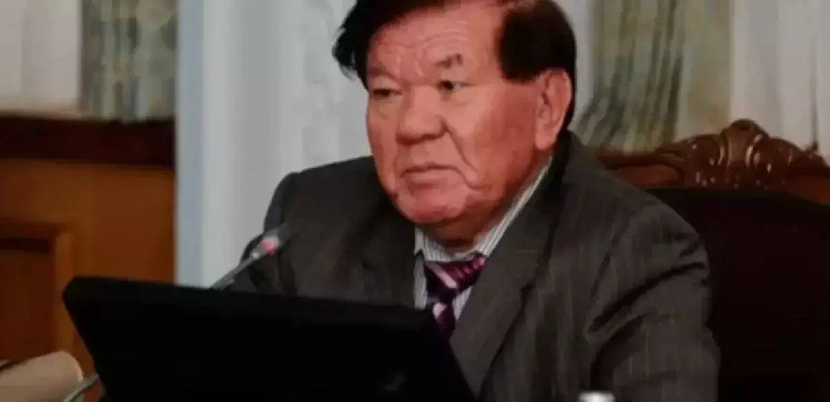 Қасым-Жомарт Тоқаев Мұхтар Шахановтың қайтыс болуына байланысты көңіл айтты