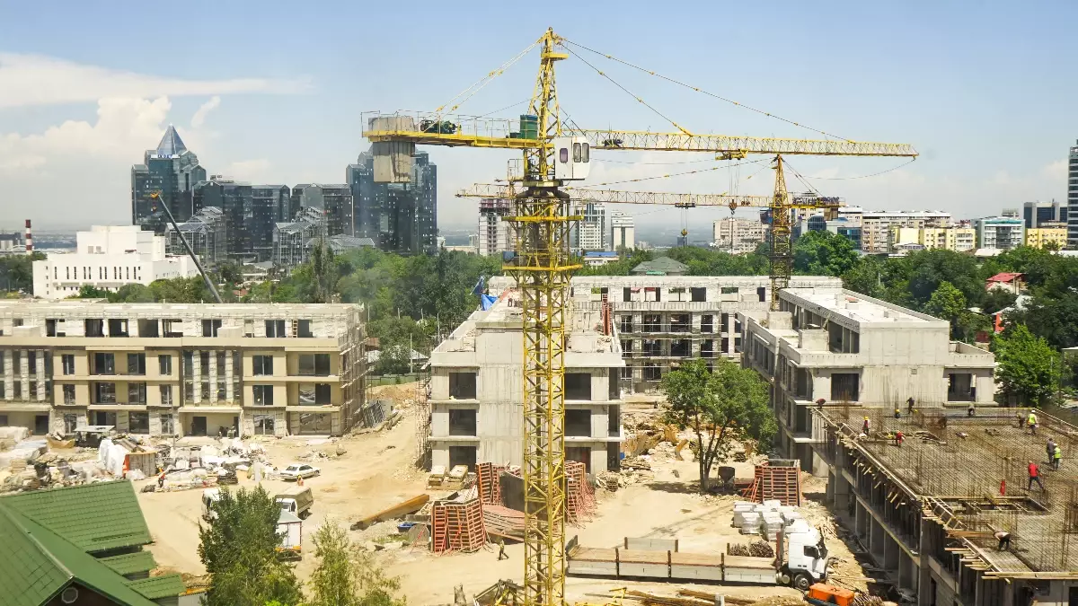 Қазақстанда жосықсыз құрылыс салушыларды 4 санатты "қара тізімге" енгізу ұсынылды