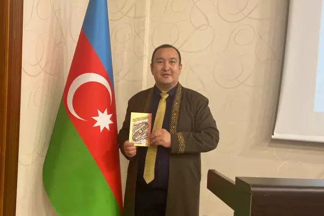 Қазақ ақыны Әзербайжан төрінде