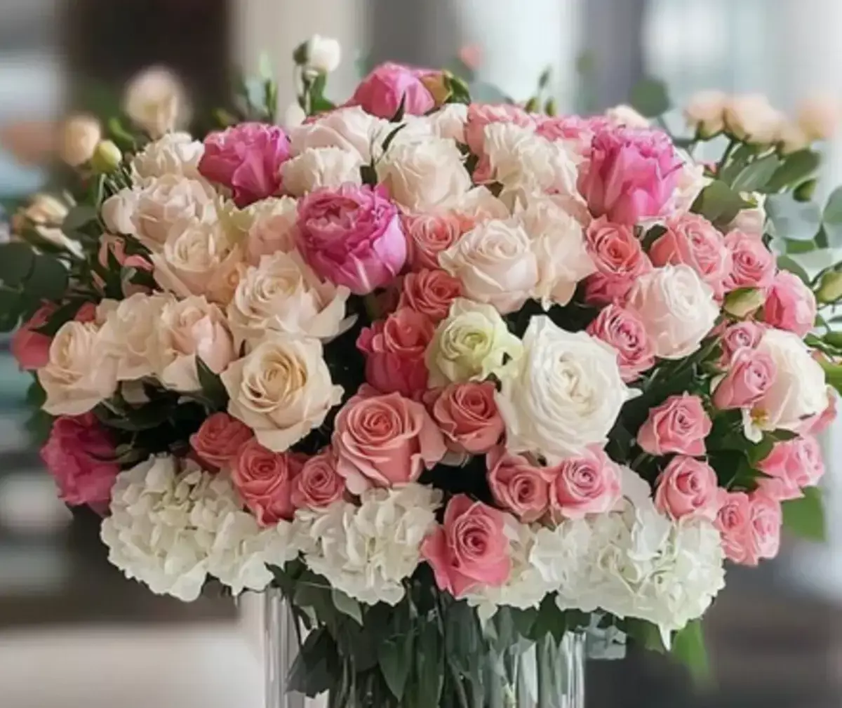 Для чего добавляют монетку в воду с цветами и насколько это продлевает их жизнь - новости на Lada.kz 20.04.2026