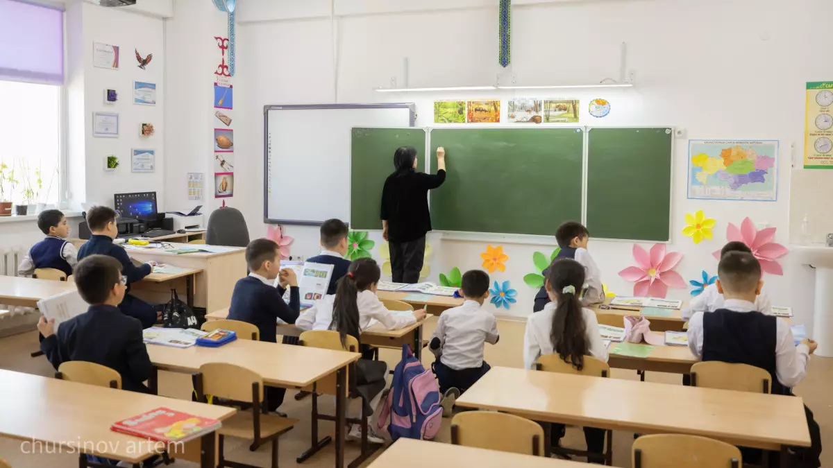 Енді 25 сабақ жоқ: Мұғалімдерге талап жеңілдеді
