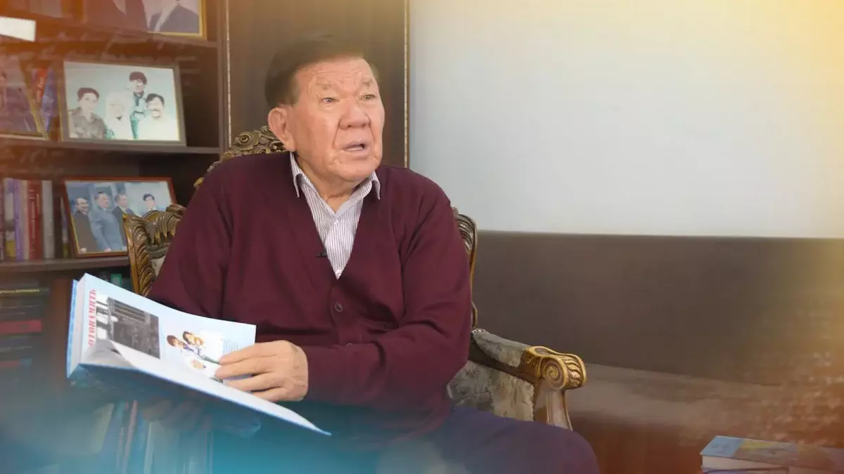 Мереке Құлкенов: Мұхтар Шаханов – Қазақтың қазақ болып қалыптасуына үлкен еңбек сіңірген адам Шаханов