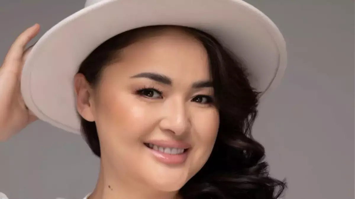 «Ұната бастайсың… Жүрегімді жаулап алды»: Мөлдір Мұқан жеке өмірі туралы ашып айтты (ВИДЕО)