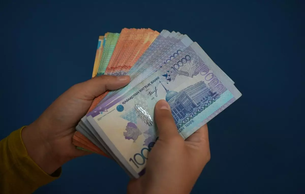 Қазақстанда енді зейнетақы жинақтарынан ақша шешіп алудың шекті мөлшері жаңа әдіспен есептеледі