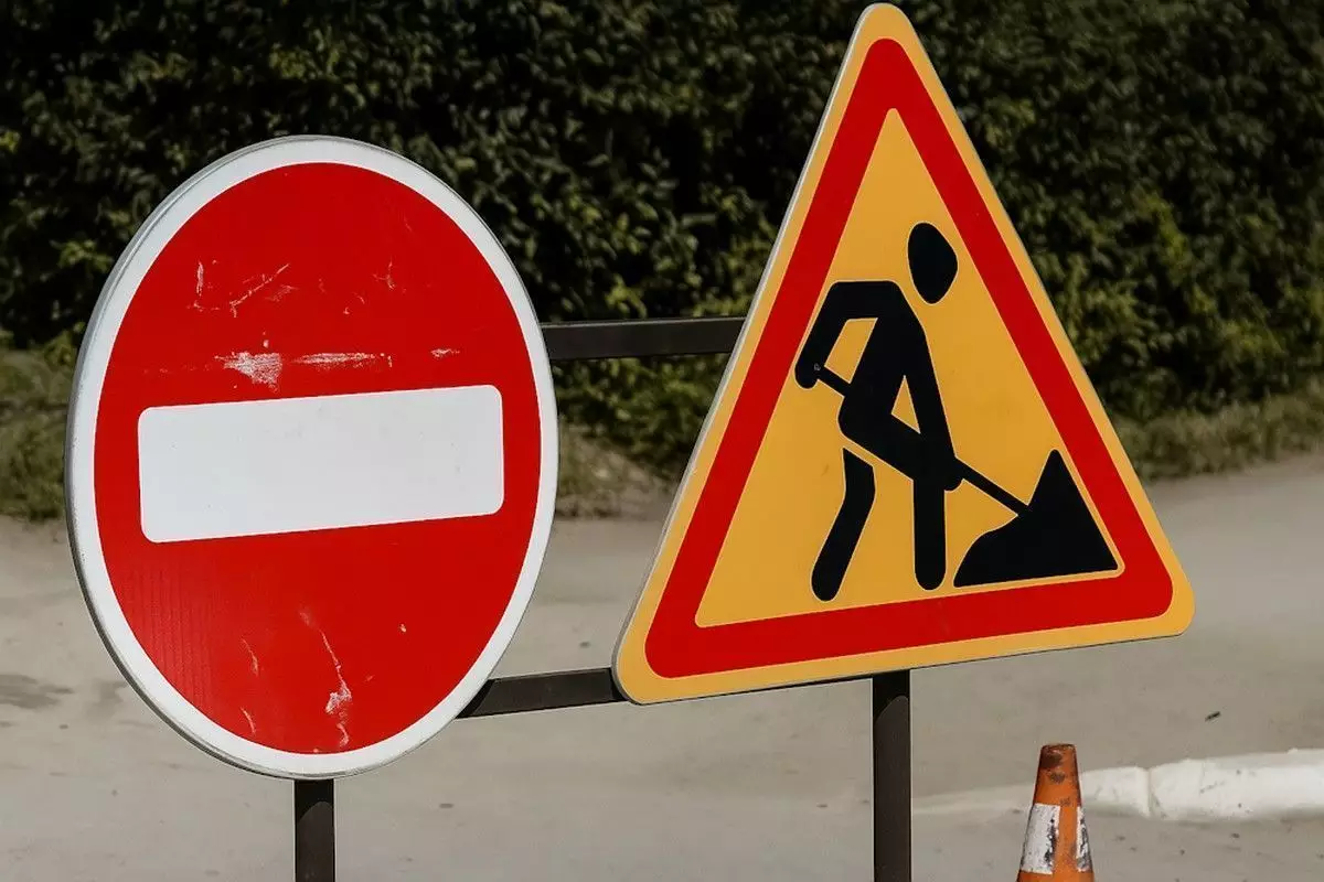 В Атырау вводят временные ограничения на дороге к Еркинкале