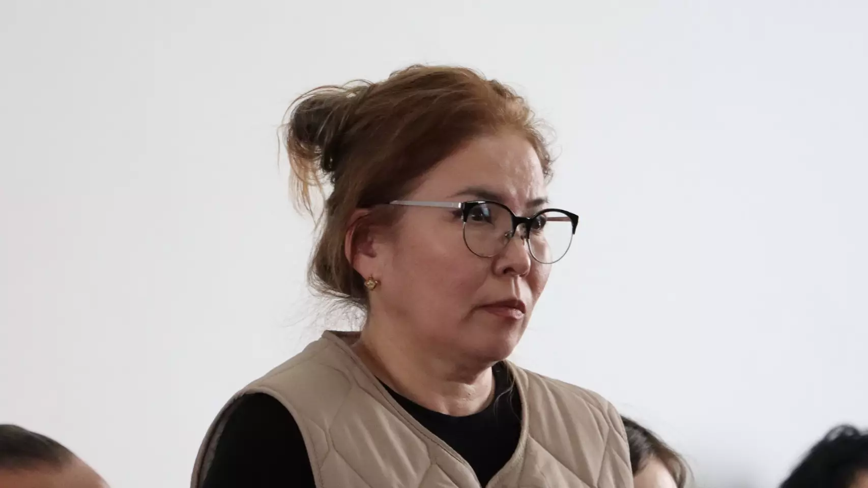 «Мектеп жоқ, әкімді көрмейміз», Павлодарда тұрғындар шенеуніктерге мұңын шақты