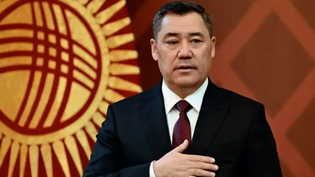 "Түркі әлемінен бір дәуір кетті". Садыр Жапаров Мұхтар Шахановтың қазасына байланысты көңіл айтты