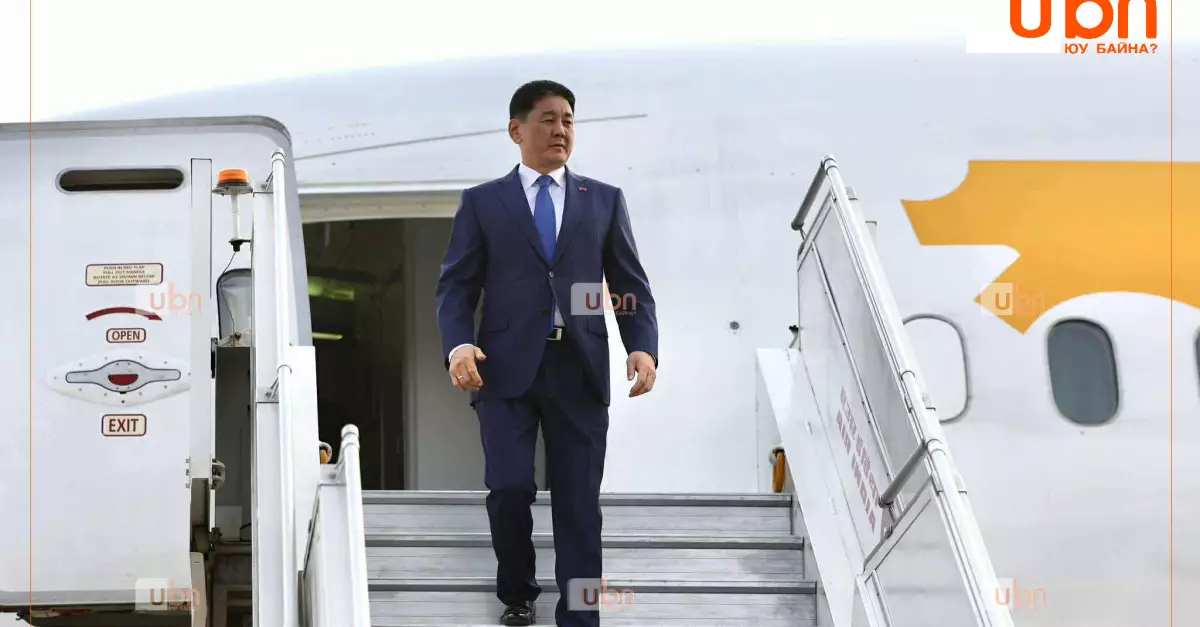 Визит президента Монголии в Казахстан начался.