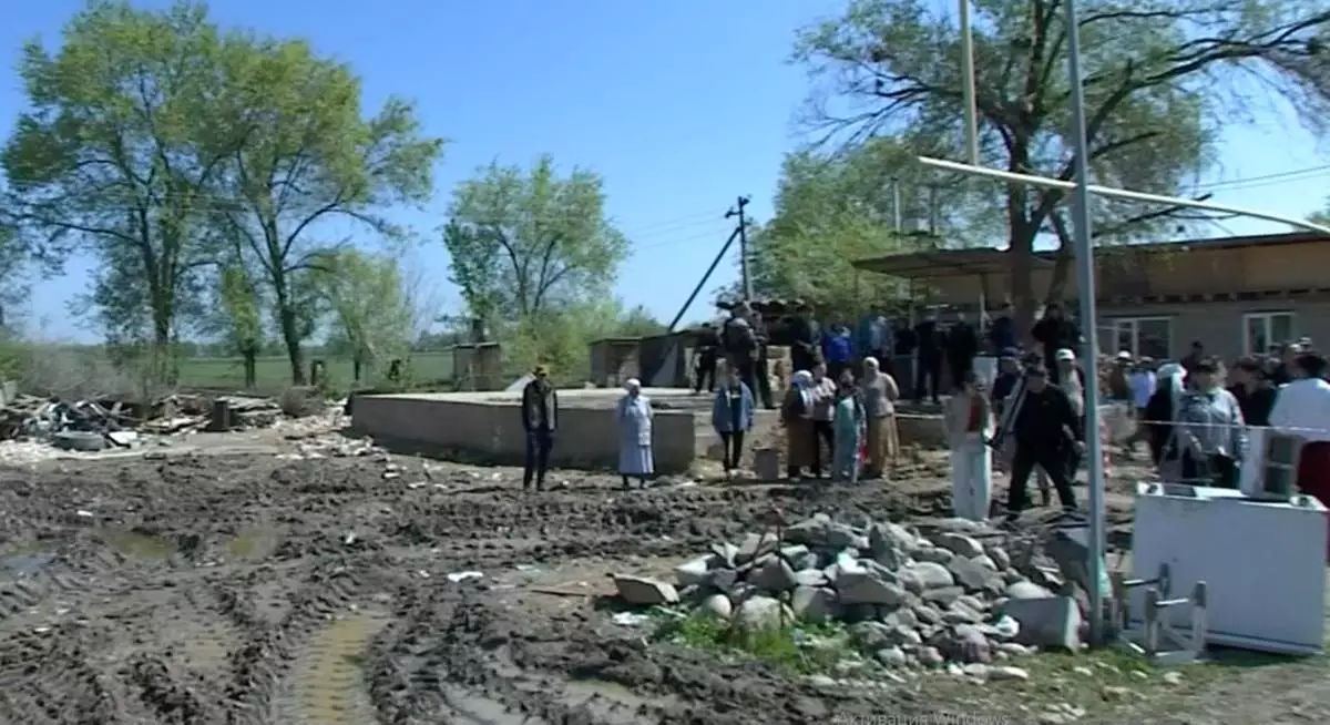 Алматы облысында жеке үйде жарылыс болып, анасы мен 3 баласы жарақат алды