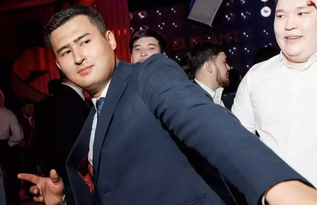 Беташарда миллиондап ақша шашқан депутат жазаланды