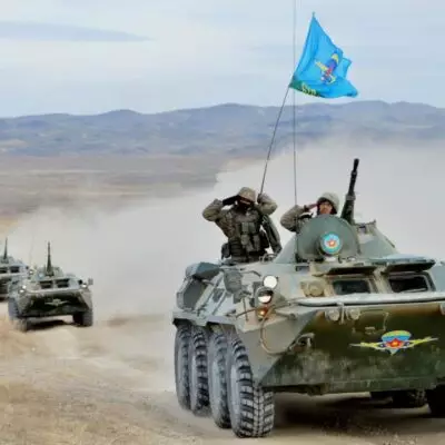 Вооружённые силы Казахстана отмечают День Сухопутных войск