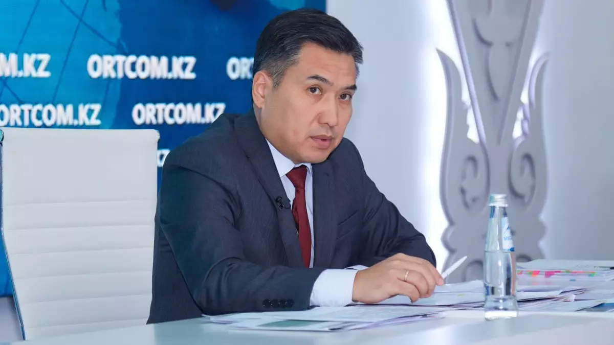 Ең төменгі жалақы қанша болады: вице-министр жауабы