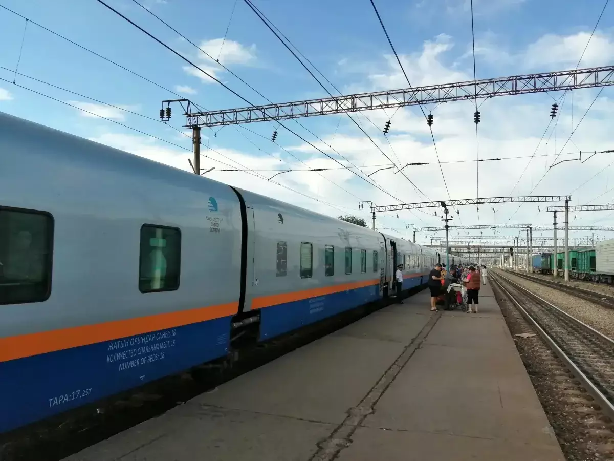 Еліміздегі темір жол құрамдарына ерекше қажеттіліктері бар адамдарға арналған арнайы вагондар енгізіледі