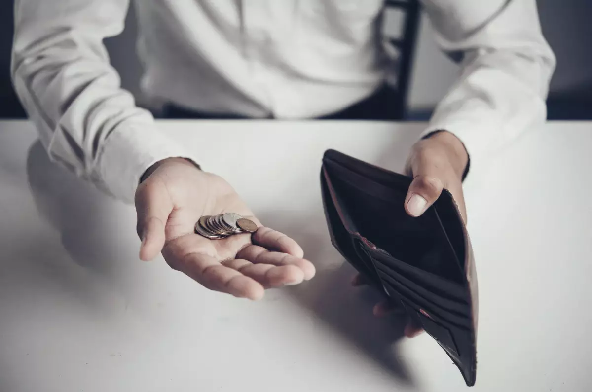 Енді жұмыссыз қалғандарға берілетін жәрдемақыға шектеу қойылып, мерзімі екі айға қысқарады