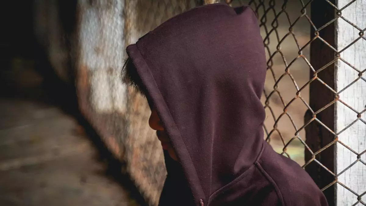 Подростковая преступность и риски онлайн: полиция призвала родителей к ответственности