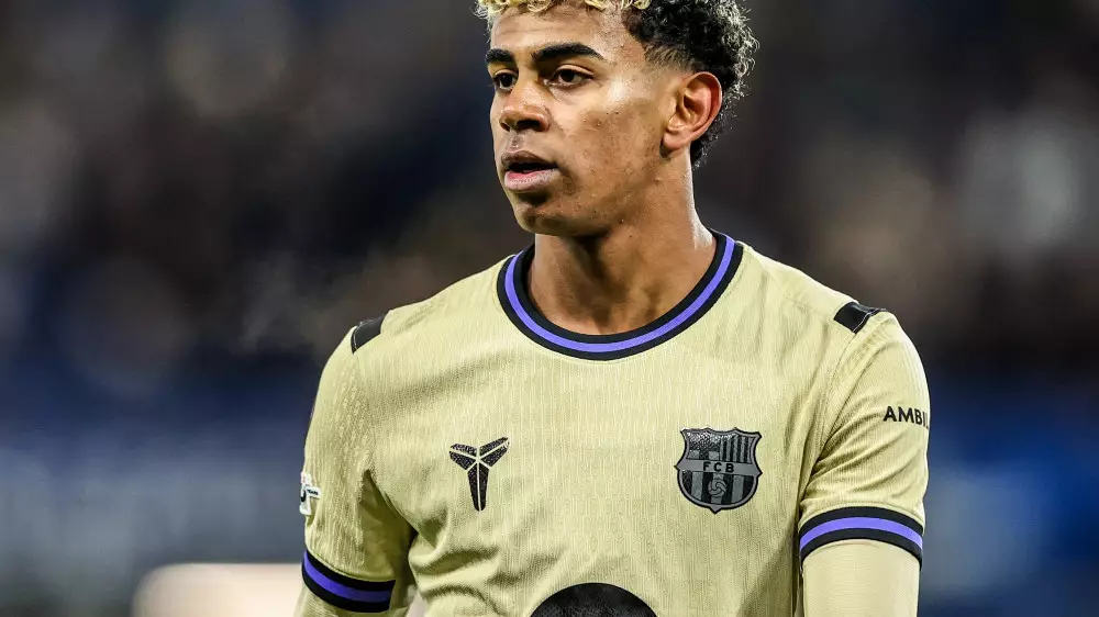 Ламин Ямаль получил награду после вылета “Барселоны“ из Лиги чемпионов