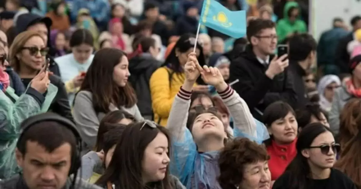  Запрос на перемены зашкаливает: 71,6% казахстанцев хотят реформ 