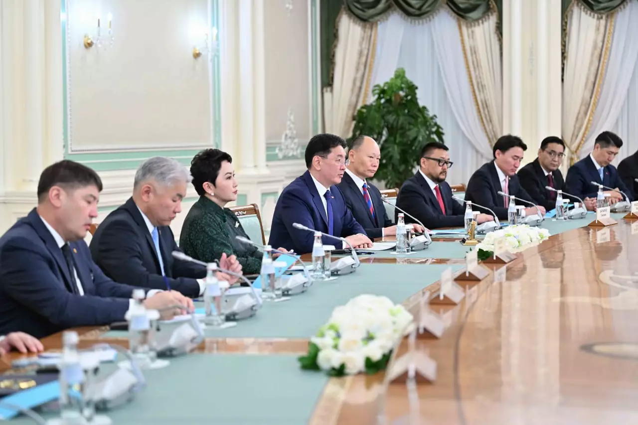 Тоқаев пен Хурэлсүх Алтай бірегей туристік кластерін дамытпақ