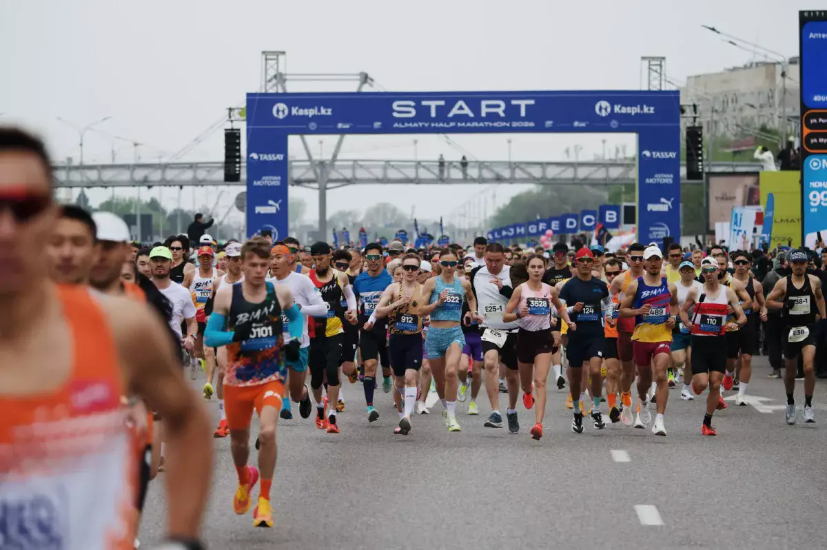 Алматыда өткен жартылай марафонда Қытайдан келген қатысушы жарыс жолының жаңа рекордын орнатты
