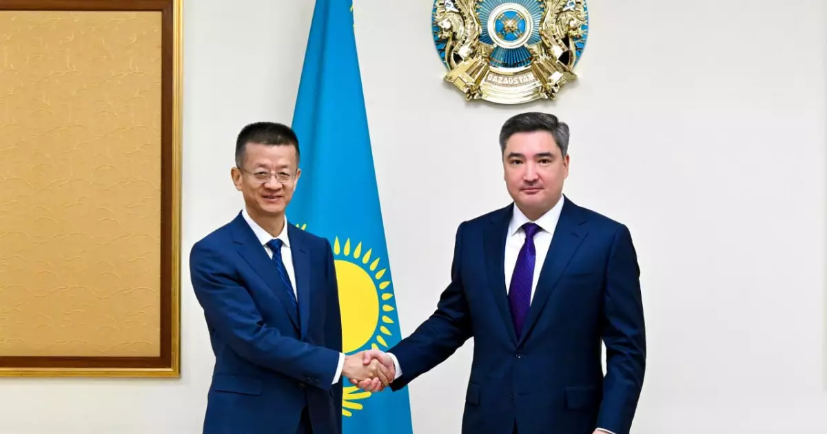   Олжас Бектенов Shenzhen Energy басшысымен экостандартты енгізу және қалдықтарды өңдеу жобасын талқылады   