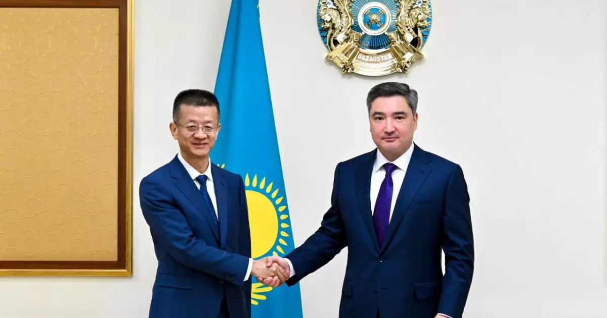  Олжас Бектенов Қытай компаниясымен «Астана энергиясы» экопаркі жобасын талқылады 