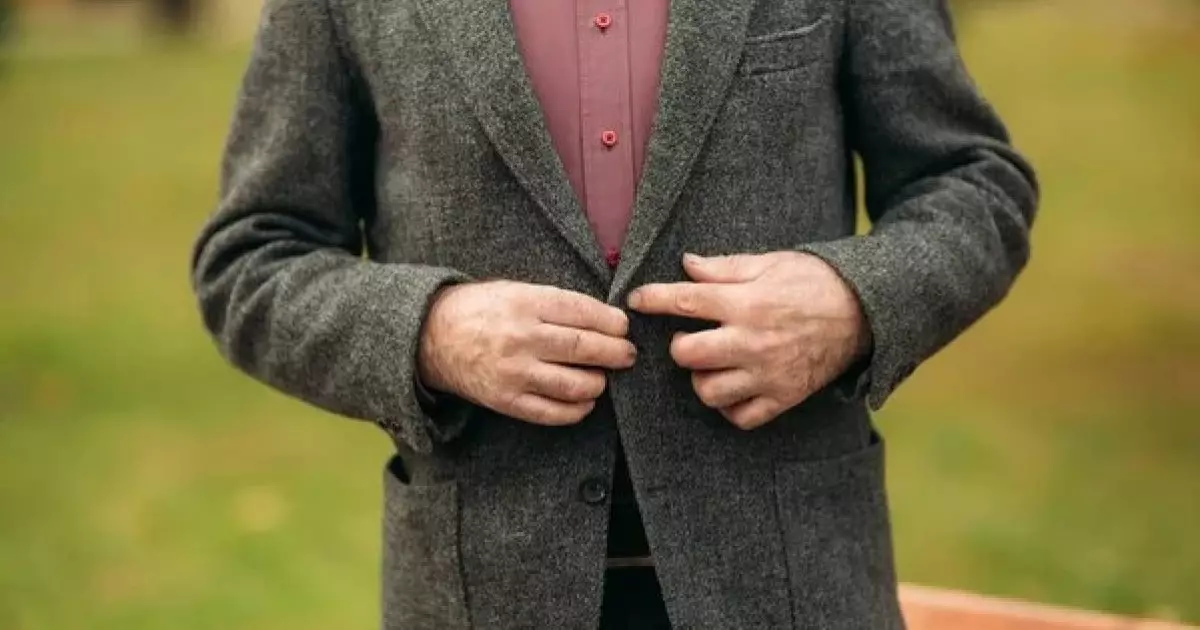  Өз бизнесі бар 102 жастағы қария жұмыс істеп, сүйікті ісімен айналысады 